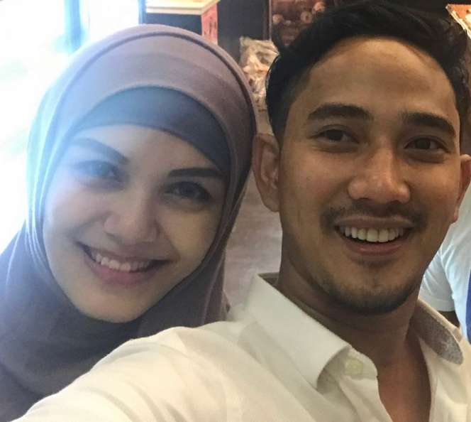 Potret Kemesraan Artis FTV Nadya dan Ray Rendy