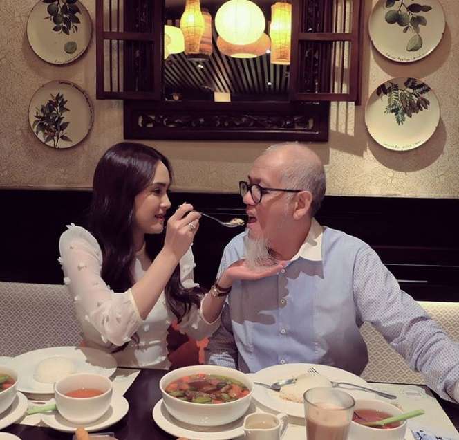 Beda Keyakinan, Ini Momen Harmonis Shandy Aulia dan Keluarga