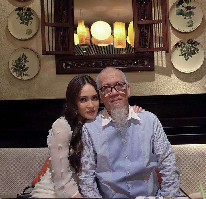Beda Keyakinan, Ini Momen Harmonis Shandy Aulia dan Keluarga