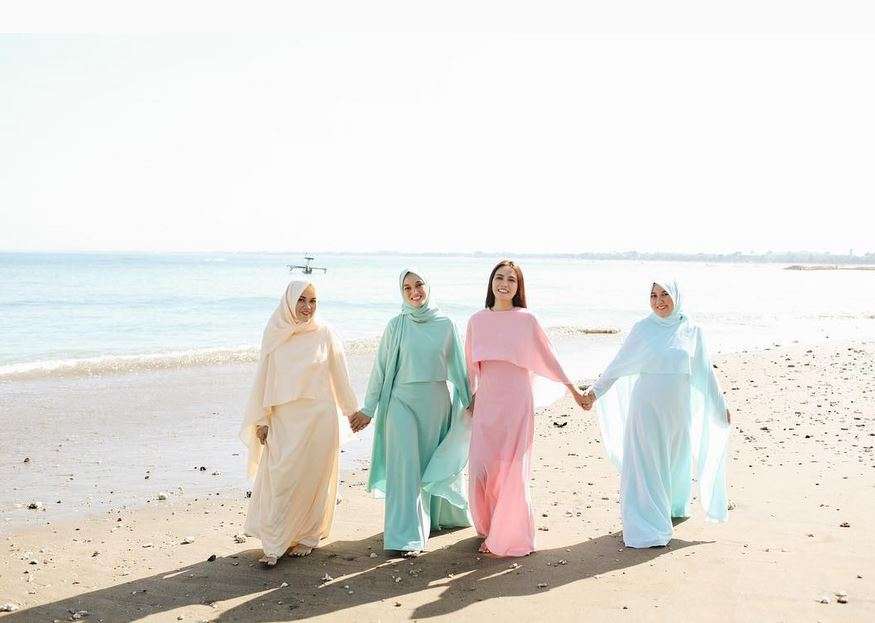 Beda Keyakinan, Ini Momen Harmonis Shandy Aulia dan Keluarga