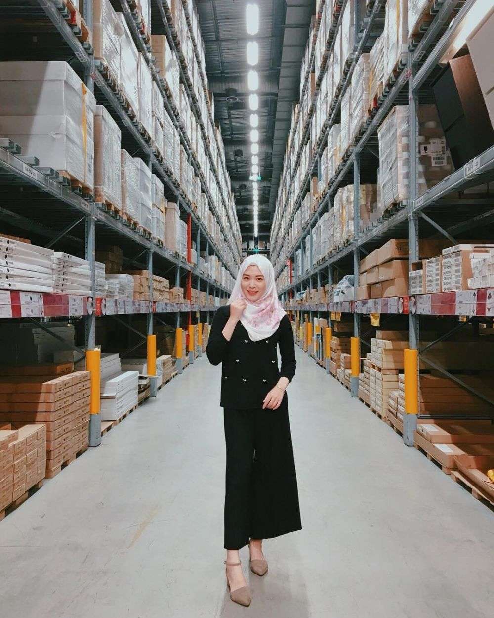 Intip 8 Gaya Hijab Ayana Moon, Mualaf Asal Korea