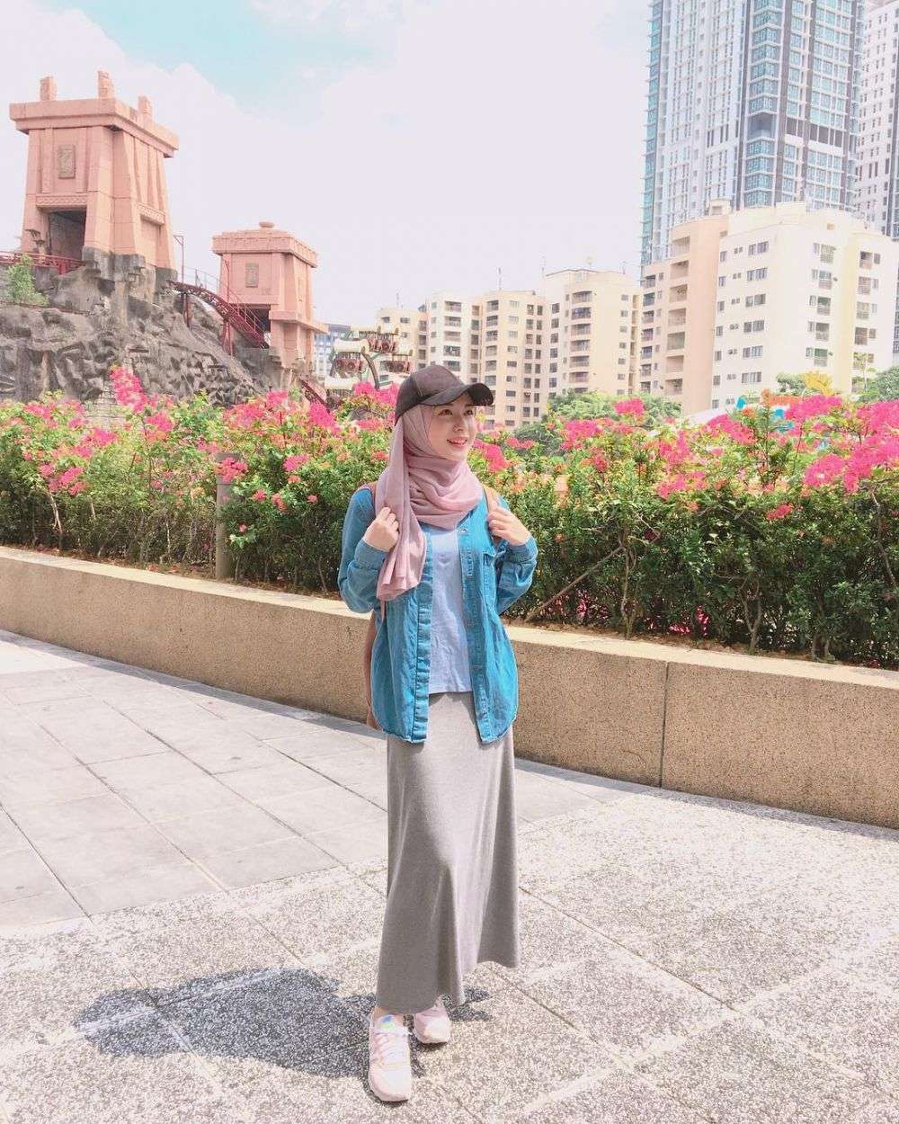 Intip 8 Gaya Hijab Ayana Moon, Mualaf Asal Korea