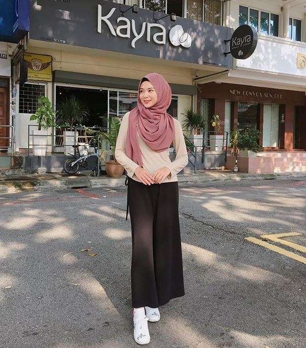 Intip 8 Gaya Hijab Ayana Moon, Mualaf Asal Korea