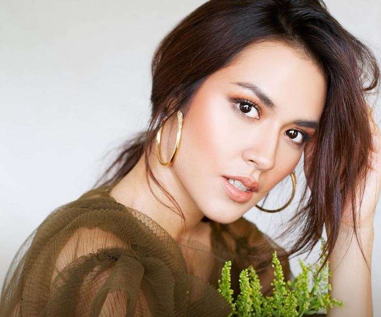 5 Seleb Ini Paling Misterius Soal Asmara
