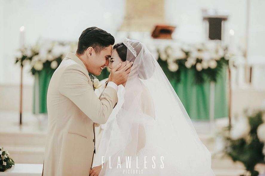 4 Pernikahan Selebritis Paling Bikin Baper di 2017