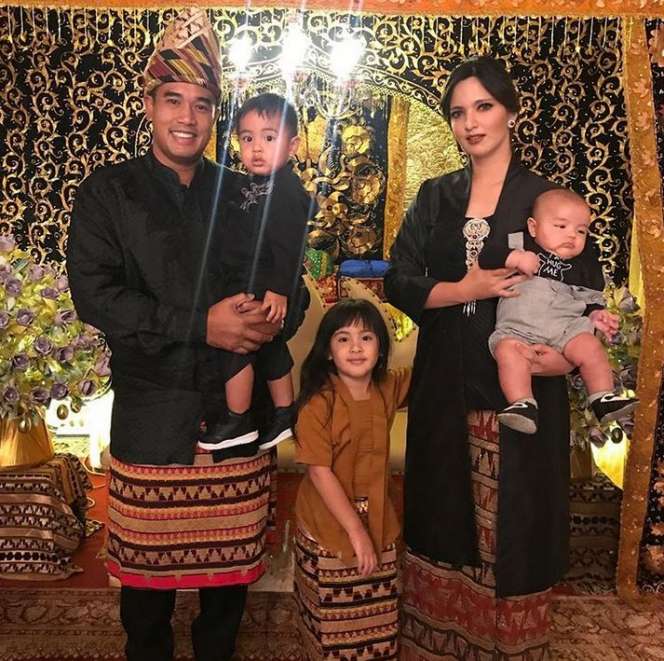 Intip Harmonisnya Rumah Tangga 5 Artis Muda Ini