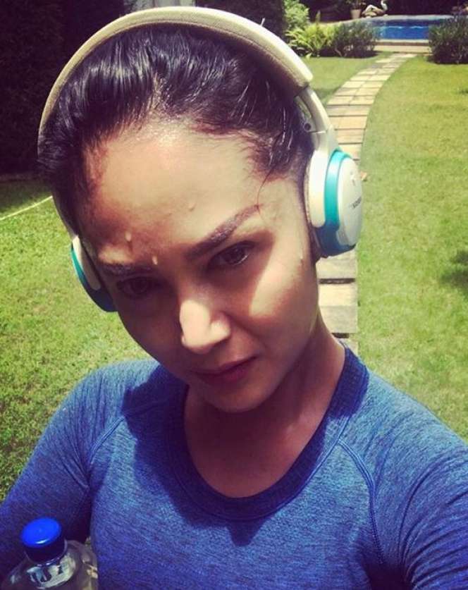 Meski Banjir Keringat, 5 Selebriti Ini Tetap Cantik