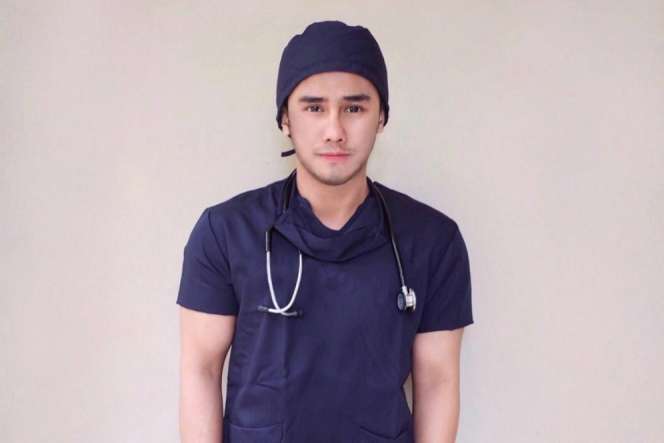 Dokter Anton Tanjung, Pesonanya Bikin Ingin Jatuh 'Sakit'