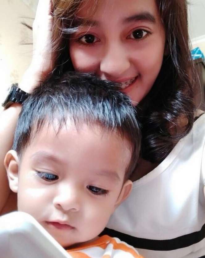 Mirip Artis, Cantiknya Istri Fildan Baubau D'Academy Asia 3