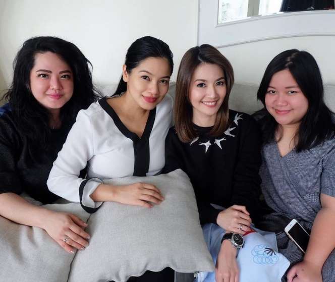 Badan Titi Kamal Bikin Takjub Usai Melahirkan