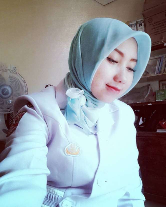 Pesona Upiak Isil 'Tak Tun Tuang' Saat Berhijab
