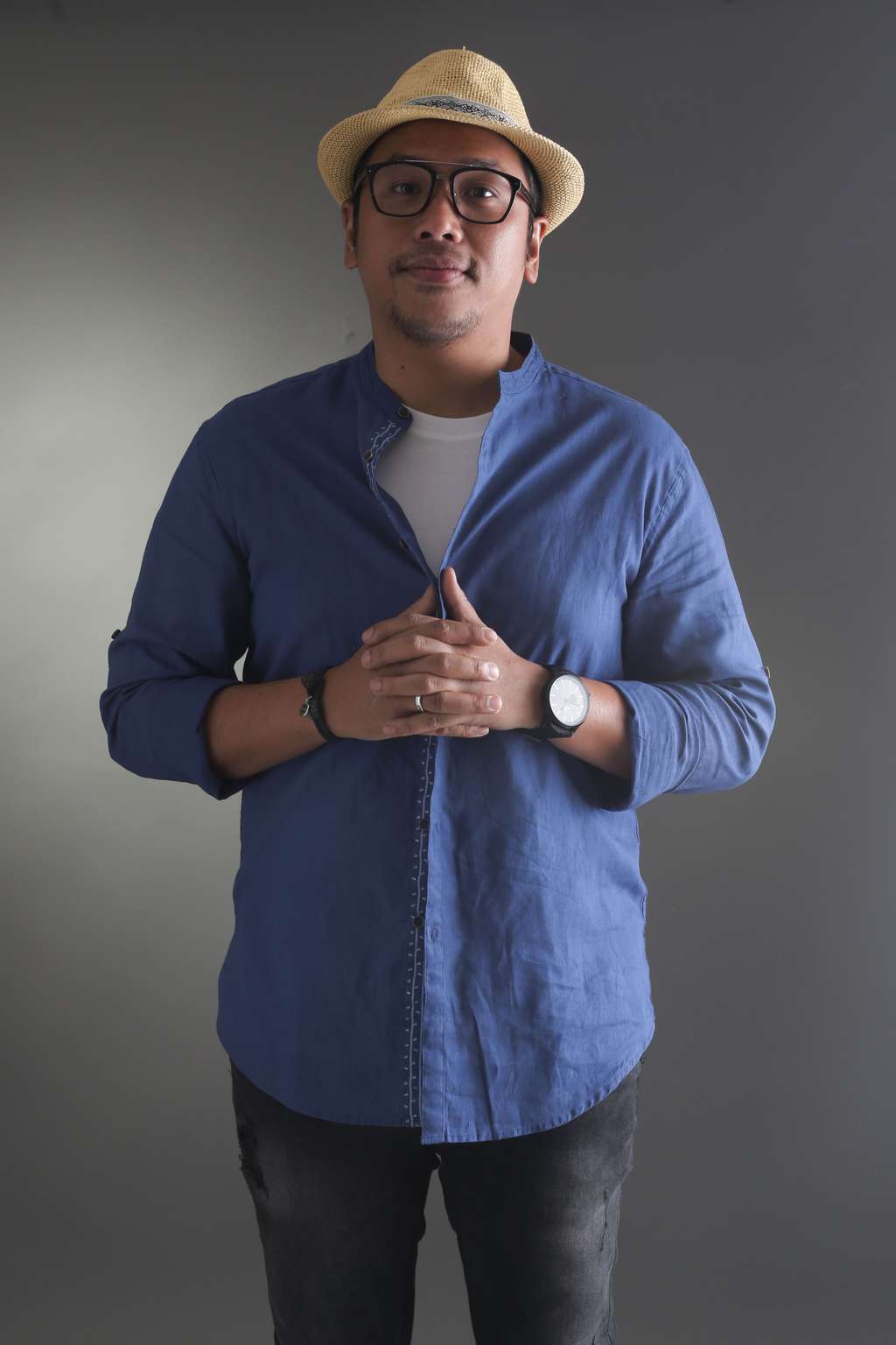 Gara-gara Status di Medsos, 5 Artis Ini Tersandung Masalah