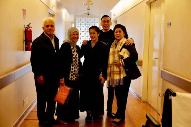 So Sweet! Momen `Kakek` SBY dan Hatta Rajasa Sambut Baby Gaia