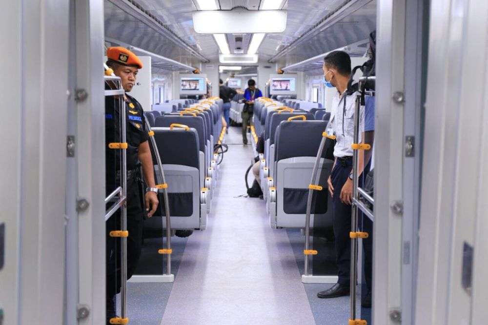 Begini Penampakan Kereta Bandara yang Diresmikan Jokowi