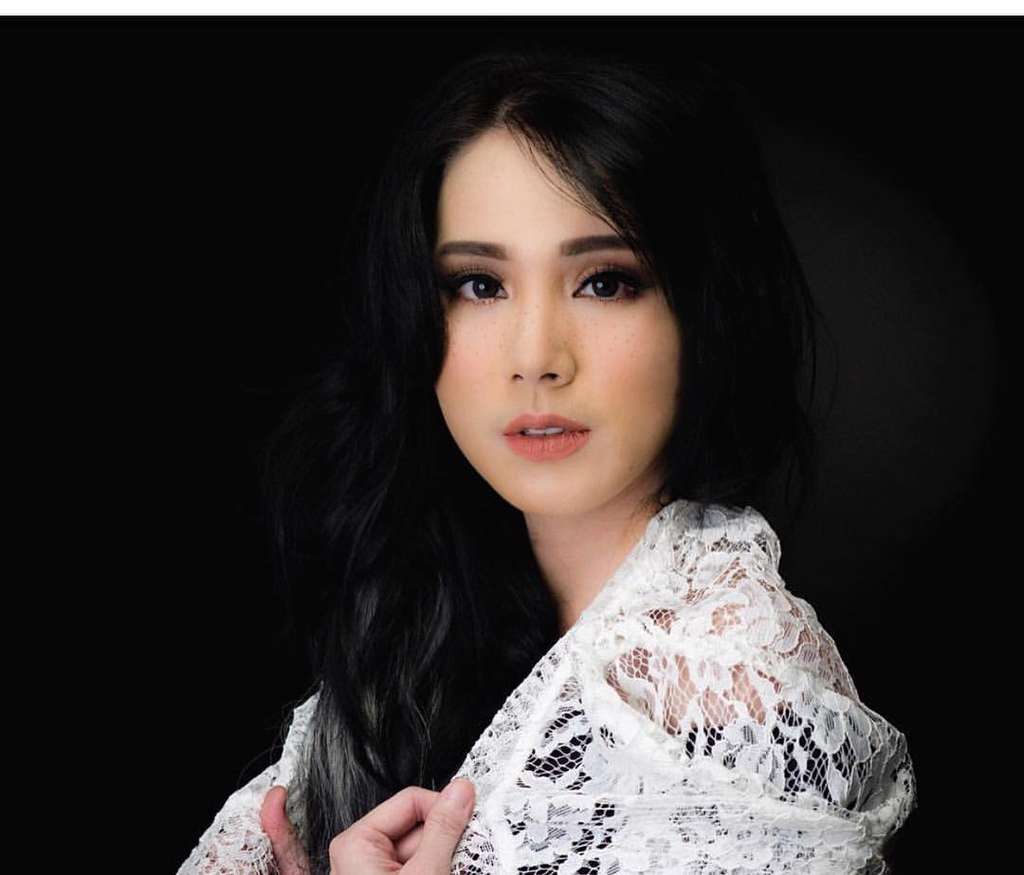Miris, 5 Artis Cantik Ini Pernah Diperlakukan Kasar Kekasihnya