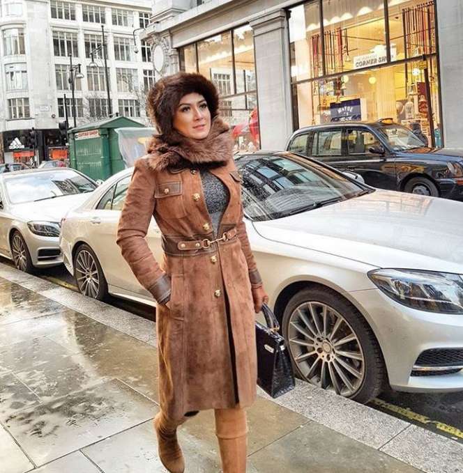 Pesona Vie Shantie, Hijaber Sosialita Malaysia Teman Syahrini