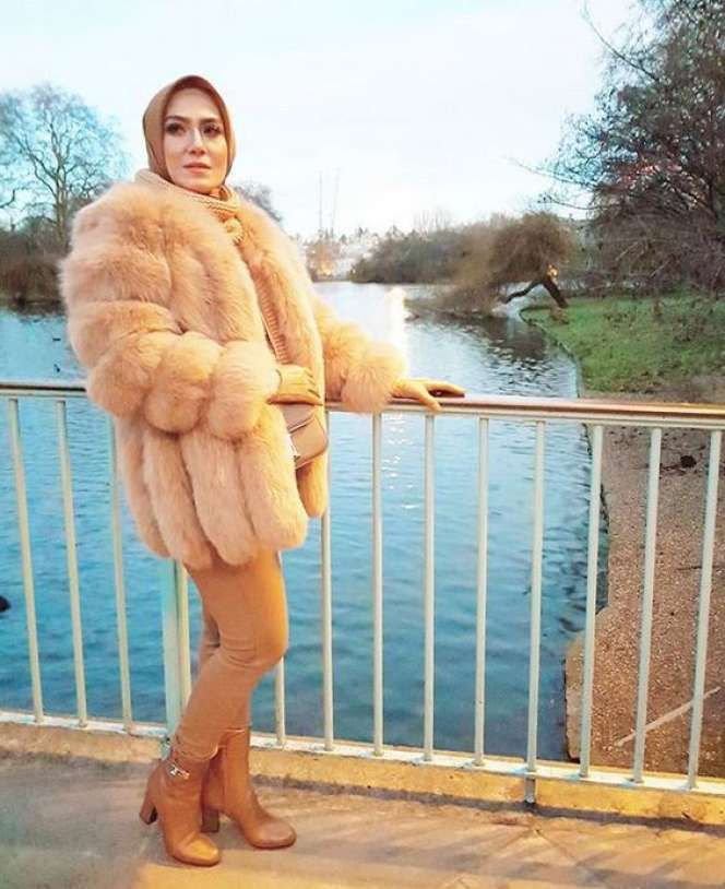 Pesona Vie Shantie, Hijaber Sosialita Malaysia Teman Syahrini