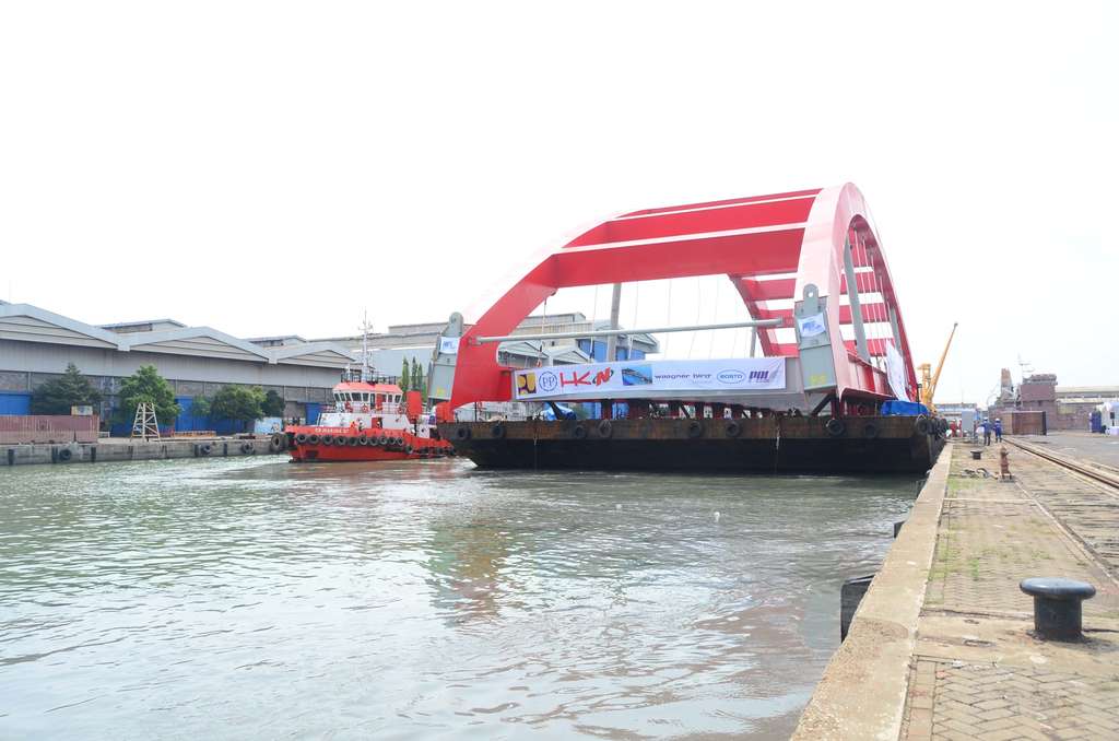 Megahnya Jembatan Terpanjang di Papua