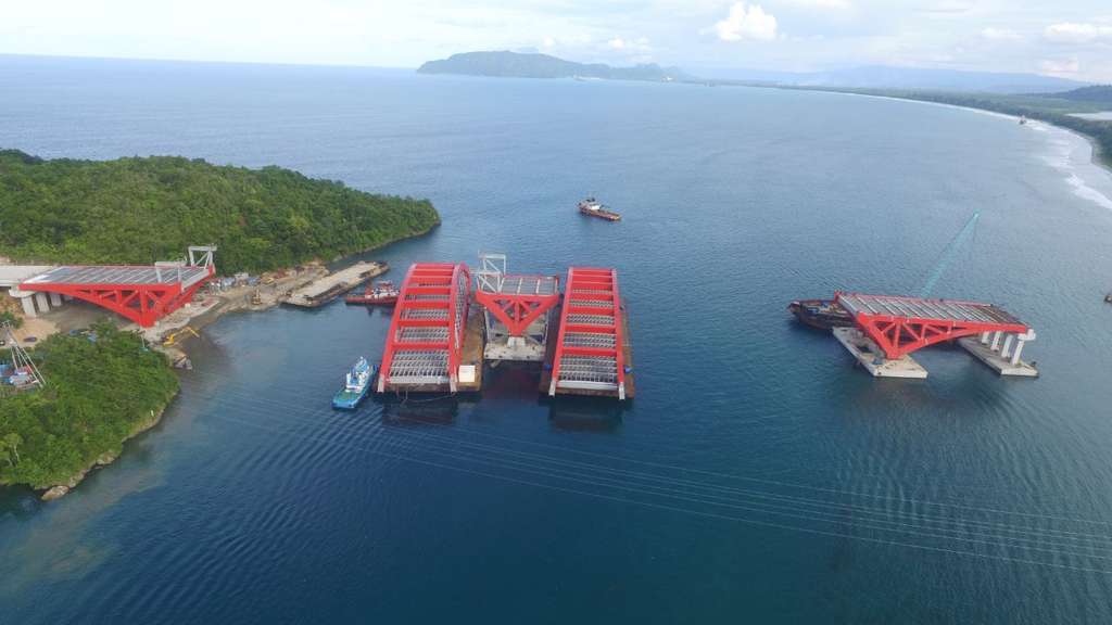 Megahnya Jembatan Terpanjang di Papua