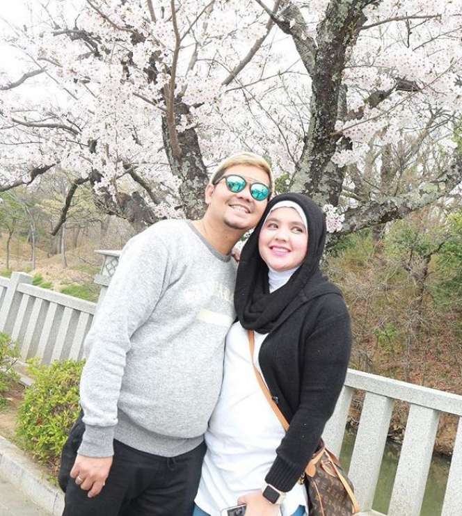 6 Potret Aldila Jelita, Istri Indra Bekti yang Cantik Memesona