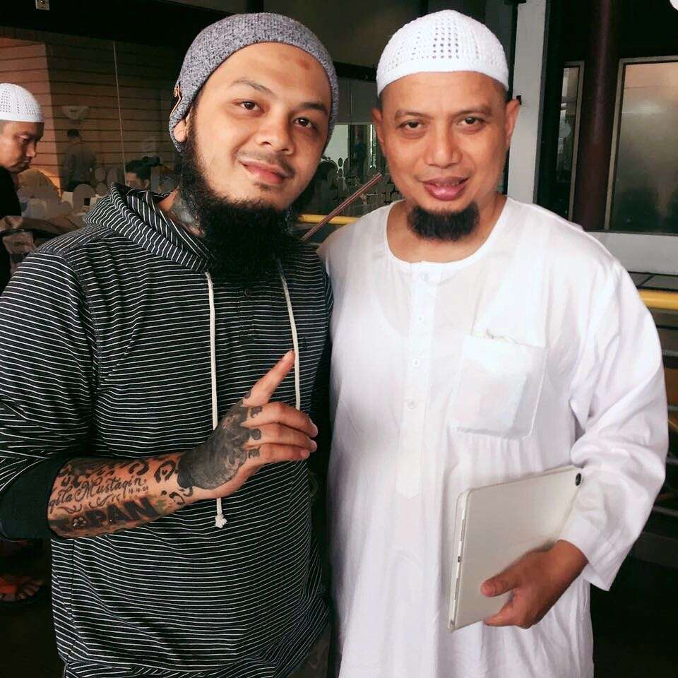 Kisah Hidup Iqbal Azhari, dari Jalanan Hingga Jadi Dai