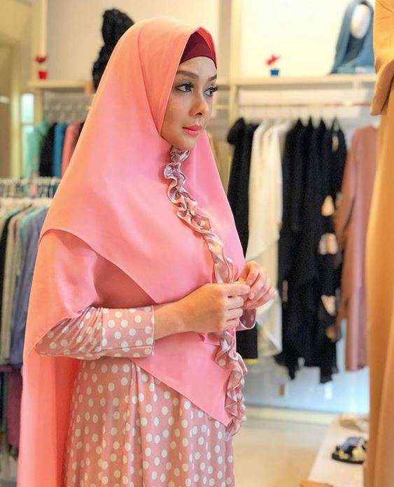 Berhijab, Begini Penampilan 4 Mantan Presenter Acara Gosip