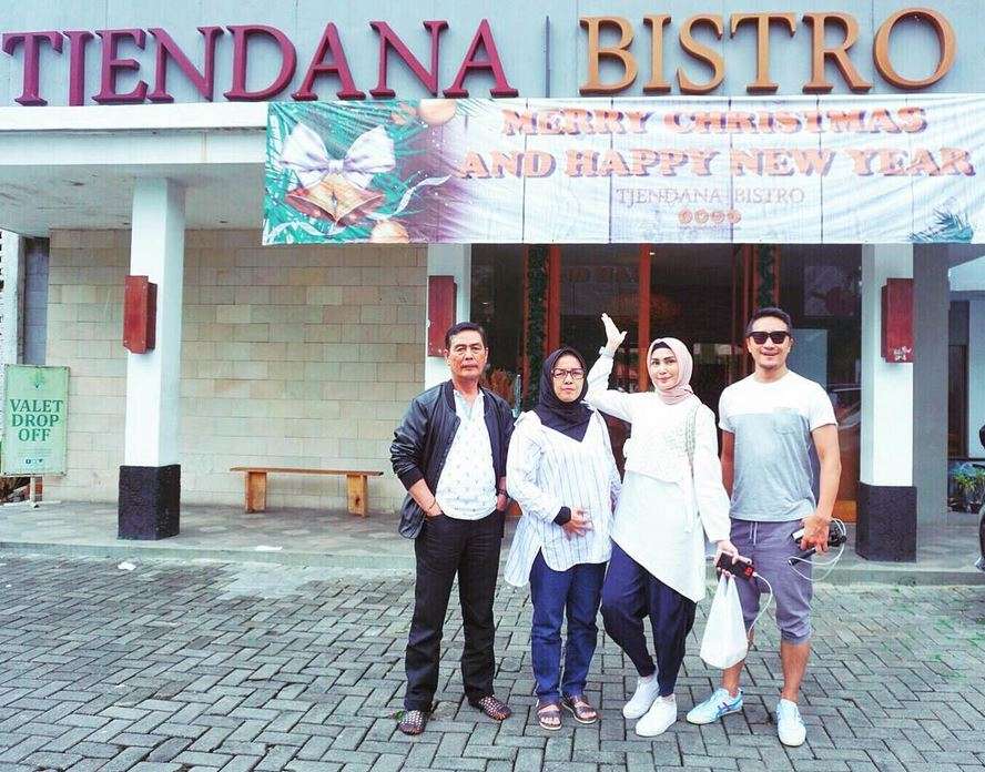 Intip Pesona Kecantikan Fenita Arie Saat Berhijab