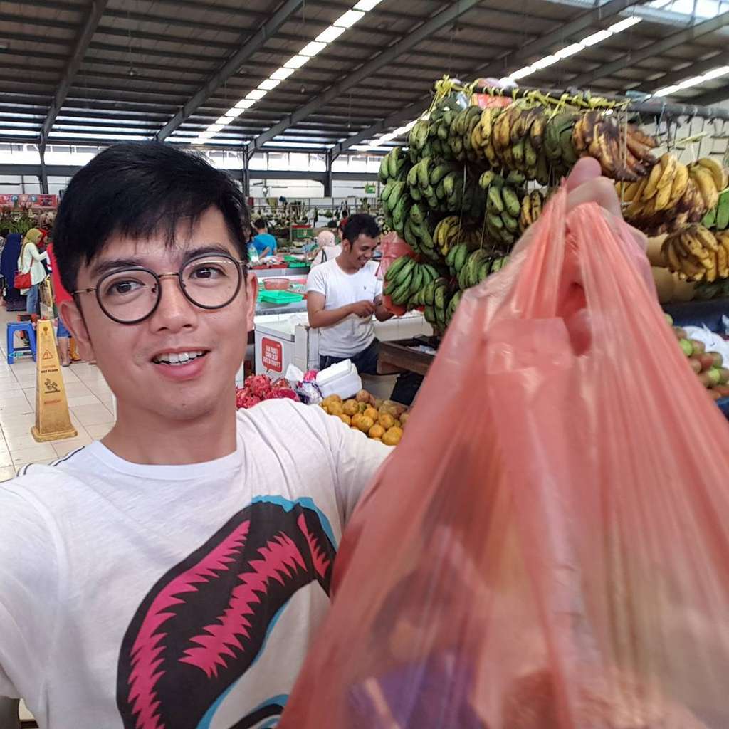 Wah! 4 Artis Ini Tak Malu Belanja ke Pasar