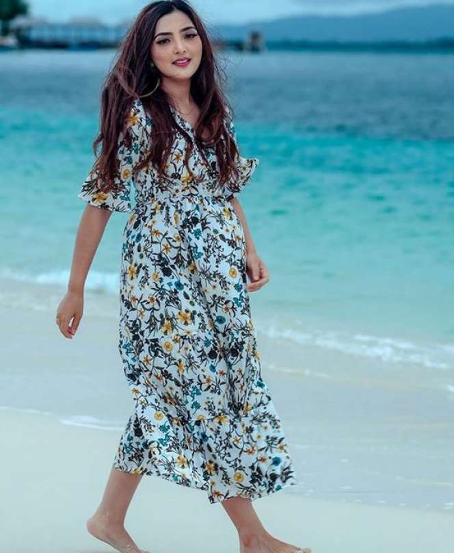 Tak Takut Bau Mulut, 5 Artis Cantik Ini Doyan Makan Pete