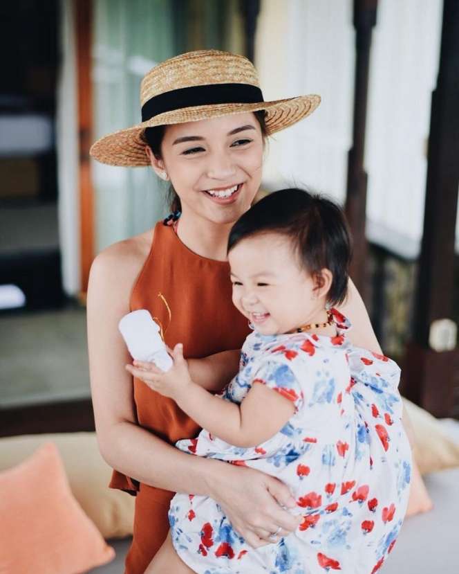 Gara-gara Cara Asuh Anak, 5 Seleb Ini Dikritik Warganet
