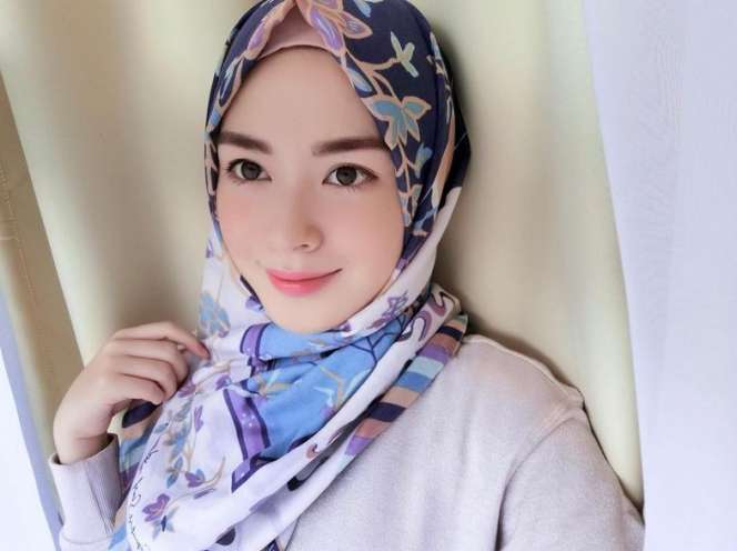 Pesona Ayana di Jakarta, Eks Artis Kpop yang Kini Mualaf