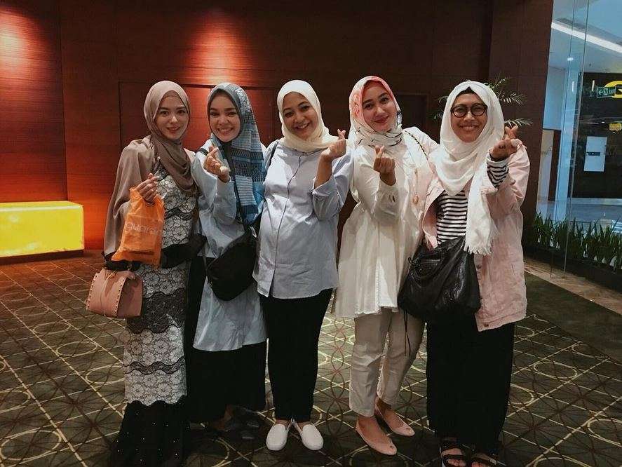 Pesona Ayana di Jakarta, Eks Artis Kpop yang Kini Mualaf