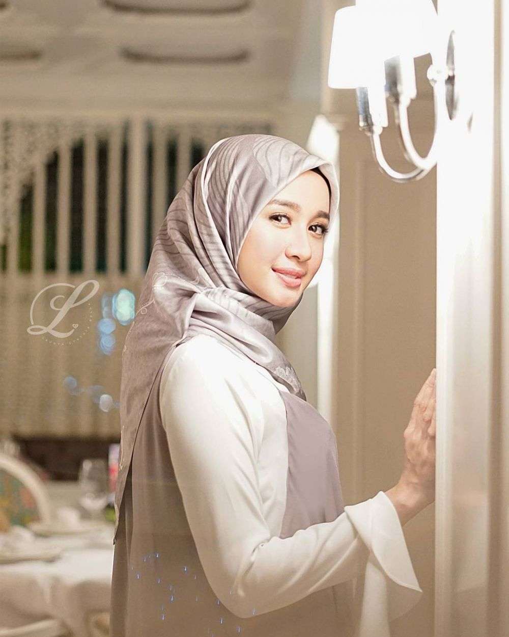 5 Seleb yang Berbisnis Hijab 