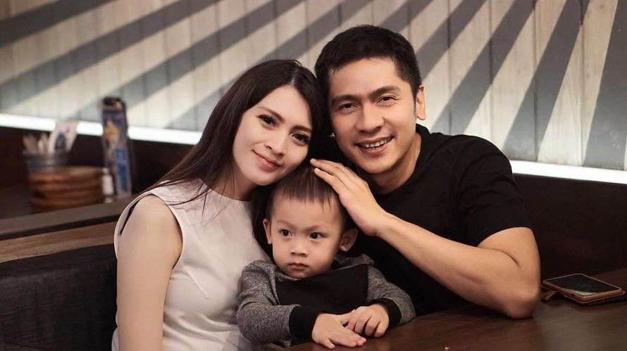 Selamat! Donita dan Adi Nugroho Dikaruniai Anak Kedua
