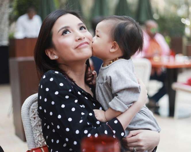 Seleb Ini Vakum dari Dunia Hiburan, Demi Anak!