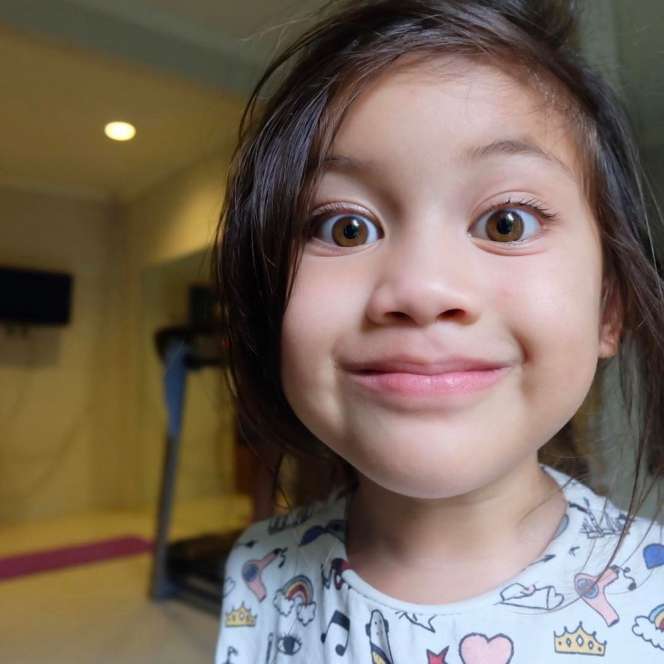 6 Anak Seleb Bermata Indah