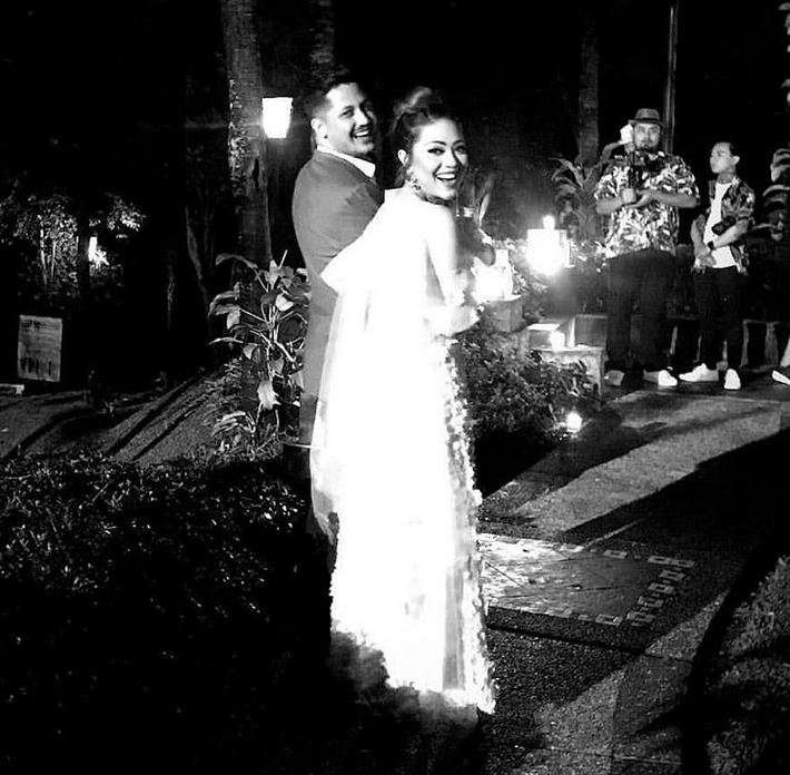 Momen Romantis Pernikahan Keenan Pearce dan Gianni Fajri