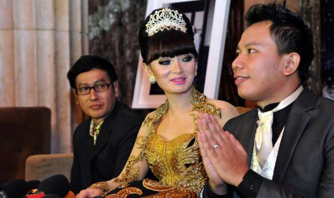 Kerap Tampil Mesra, 5 Pasangan Seleb Ini Tak Jadi Nikah