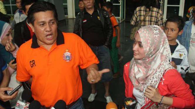 Sempat Cerai, 5 Pasangan Selebritis Ini Rujuk Kembali