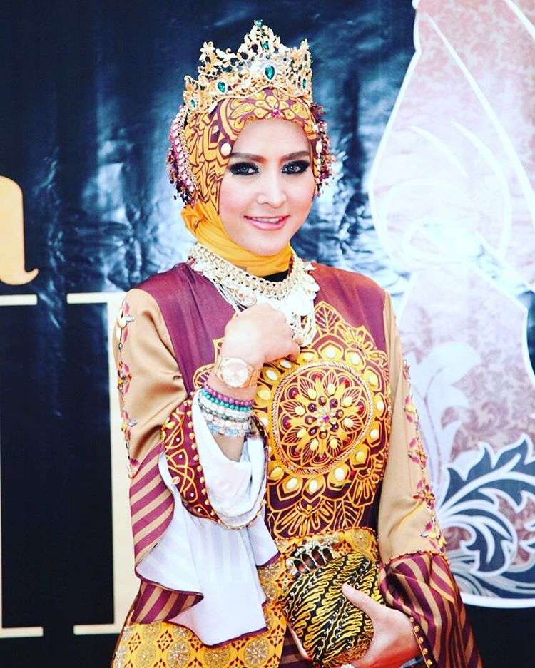Jarang Muncul di Layar Kaca, 4 Seleb Ini Justru Hidup Mewah