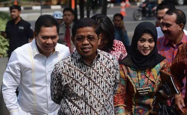 Pesona Kecantikan Ridho Ekasari, Istri Mensos Idrus Marham