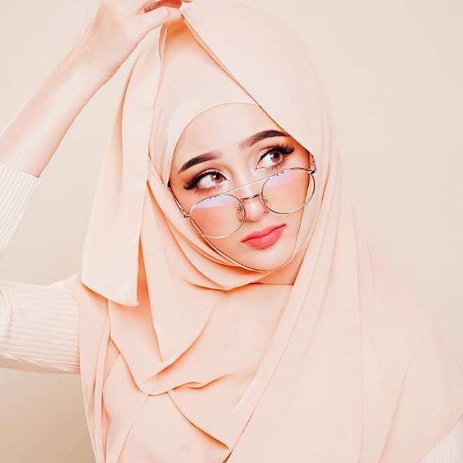 Pesona Kecantikan Selebgram Hijab Mirror Bersaudara