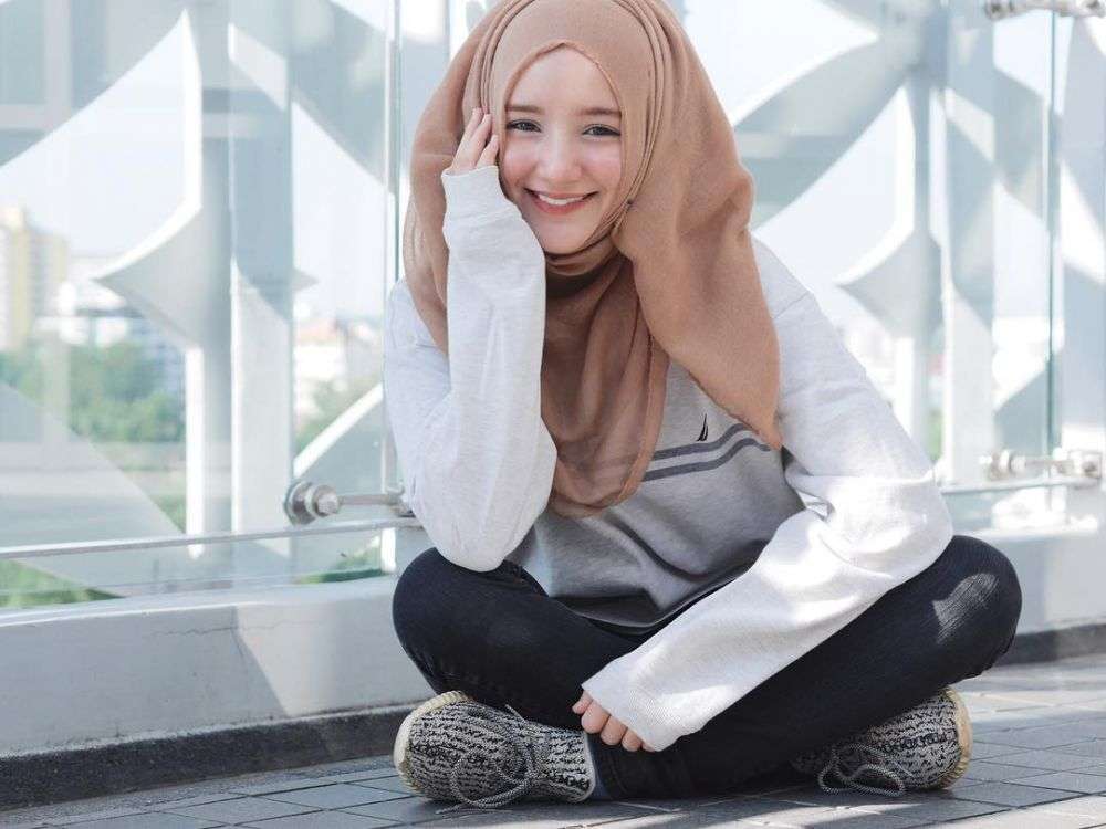 Pesona Kecantikan Selebgram Hijab Mirror Bersaudara