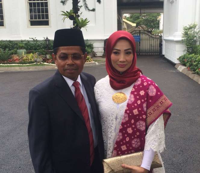 4 Politisi yang Usianya Terpaut Jauh dari Sang Istri