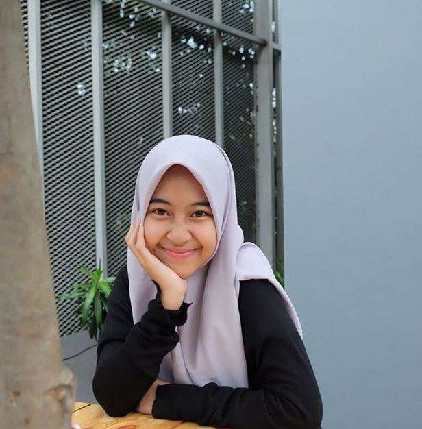 6 Anak Seleb yang Berhijab, Penampilannya Bikin Adem