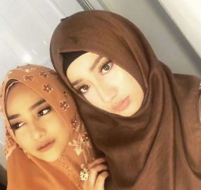 Cindy Fatika Sari dan Putrinya Syaira Bak Saudara Kembar