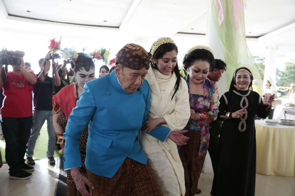 Jelang Nikah, Ardina Rasti Gelar Pengajian dan Siraman