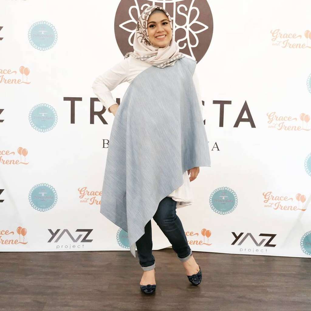 Hamil Tua, Penampilan Nycta Gina Tetap Energik