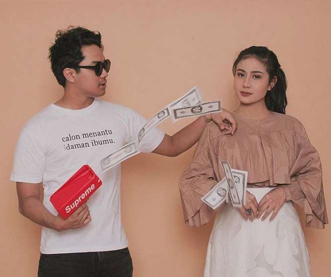 Awkarin Gandeng Mesra Putra Wakil Ketua MPR RI
