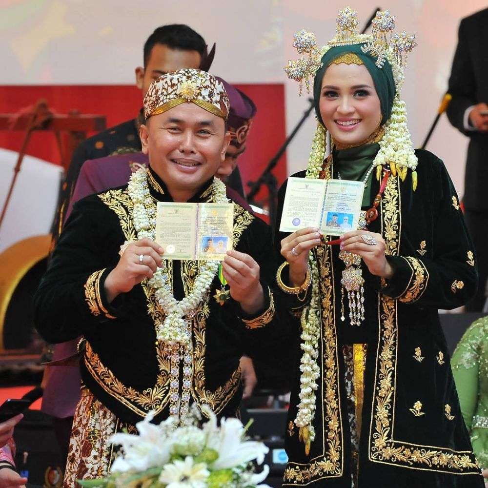 Mantan Suami Ussy Nikahi Gadis 19 Tahun Lebih Muda